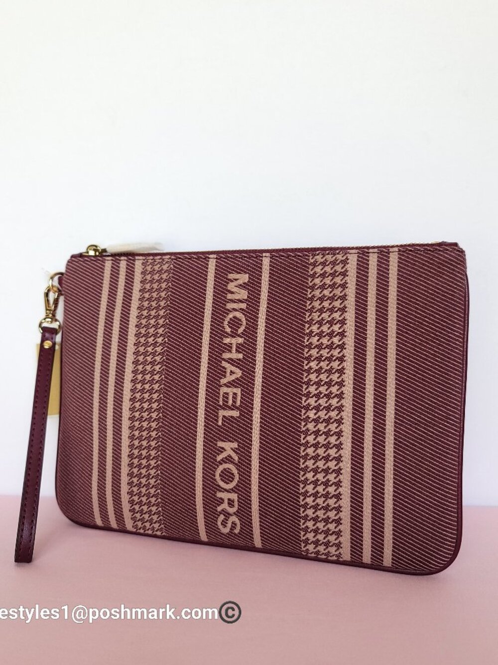 MICHAEL KORS Jet Set Signature Jacquard Large Zip Pouch Wristlet-Dark Berry⭐ - Picture 3 of 15